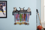 Lade das Bild in den Galerie-Viewer, Medaillen Aufhänger - Kinderzimmer - personalisiert - Laufen, Schwimmen, Fußball, Eishockey, Akrobatik
